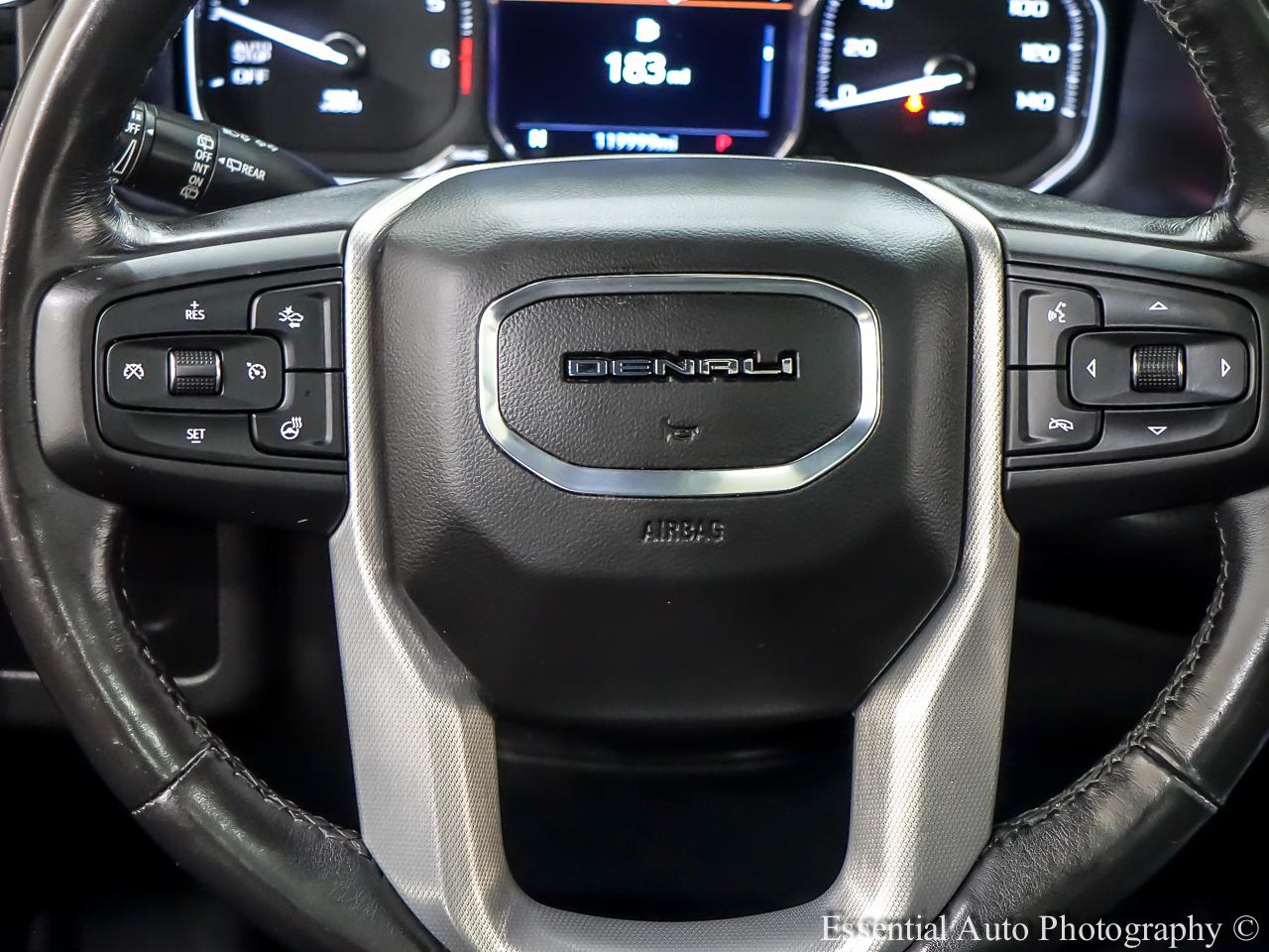 GMC Yukon XL Denali 4WD 2021