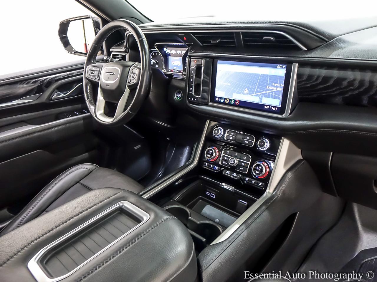 GMC Yukon XL Denali 4WD 2021