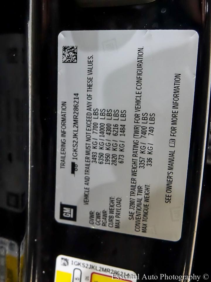 GMC Yukon XL Denali 4WD 2021