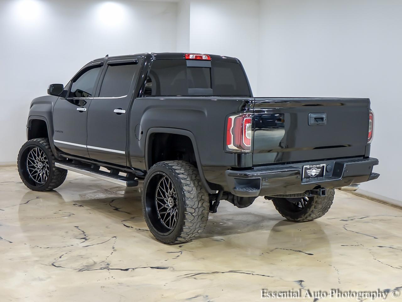 GMC Sierra 1500 Denali Crew Cab Long Box 4WD 2018