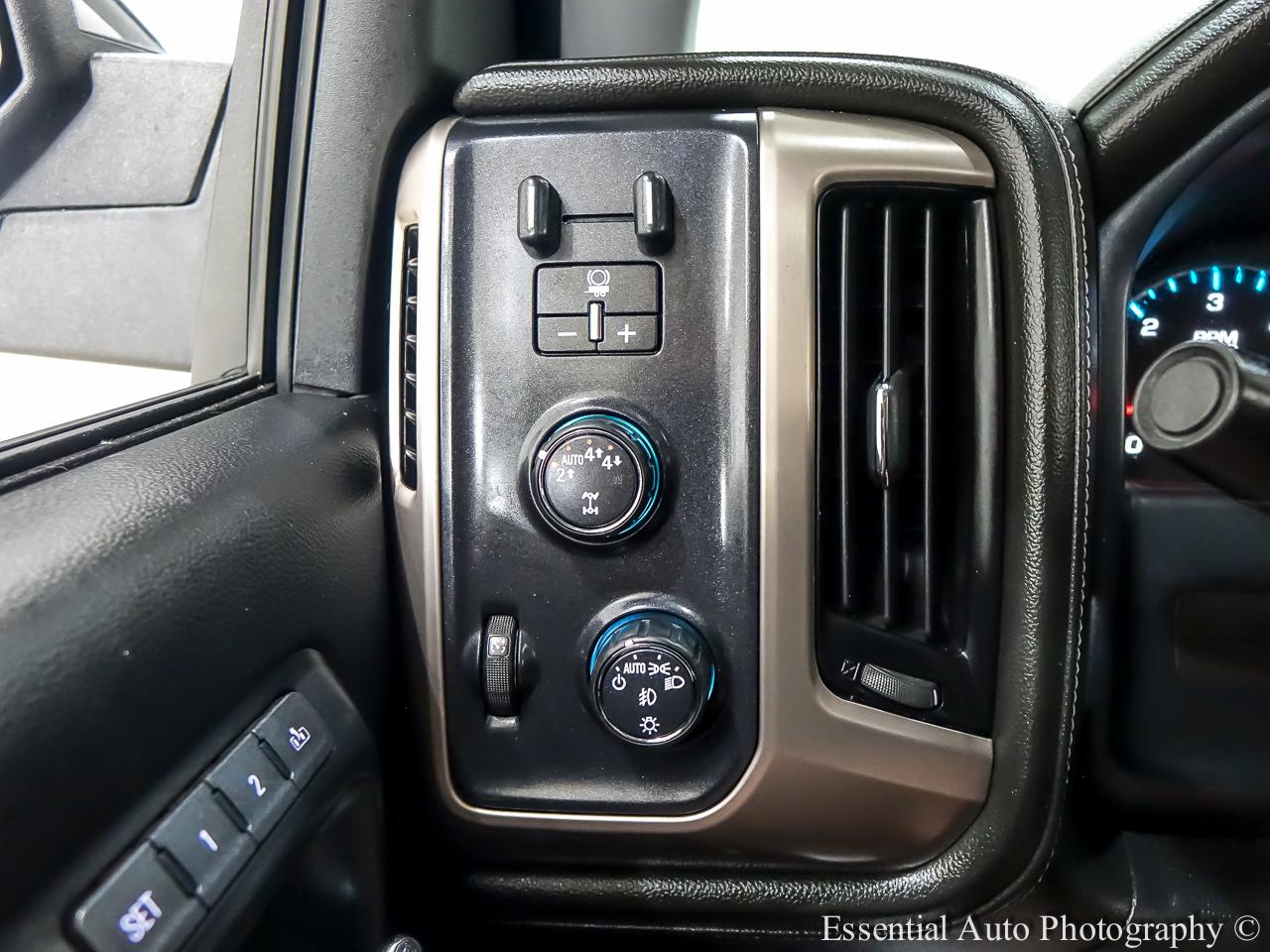 GMC Sierra 1500 Denali Crew Cab Long Box 4WD 2018