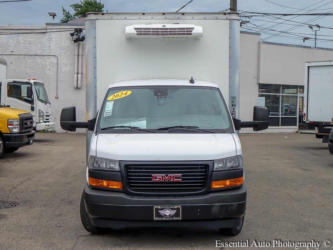 GMC Savana  2024