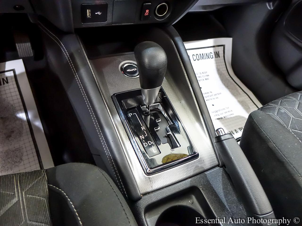 Mitsubishi Outlander Sport 2.0 ES 4WD 2024