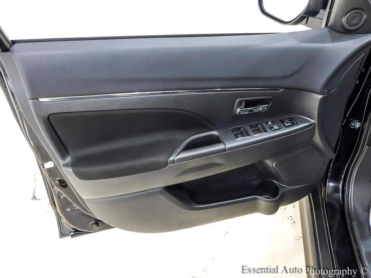 Mitsubishi Outlander Sport 2.0 ES 4WD 2024
