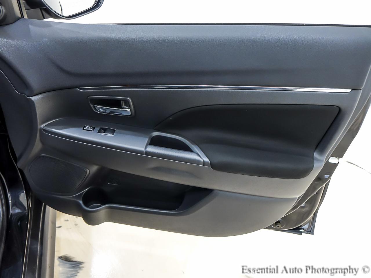 Mitsubishi Outlander Sport 2.0 ES 4WD 2024
