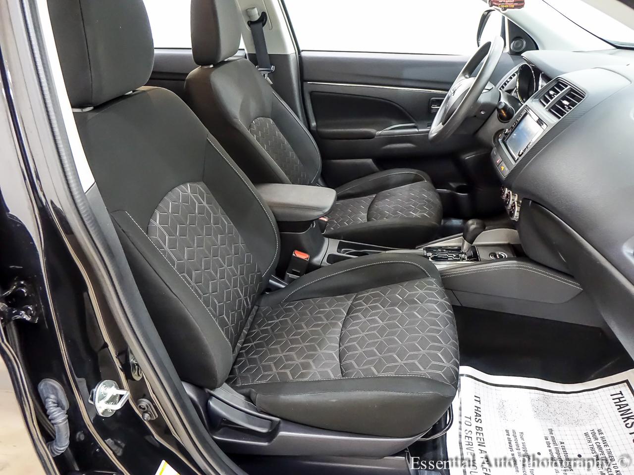 Mitsubishi Outlander Sport 2.0 ES 4WD 2024