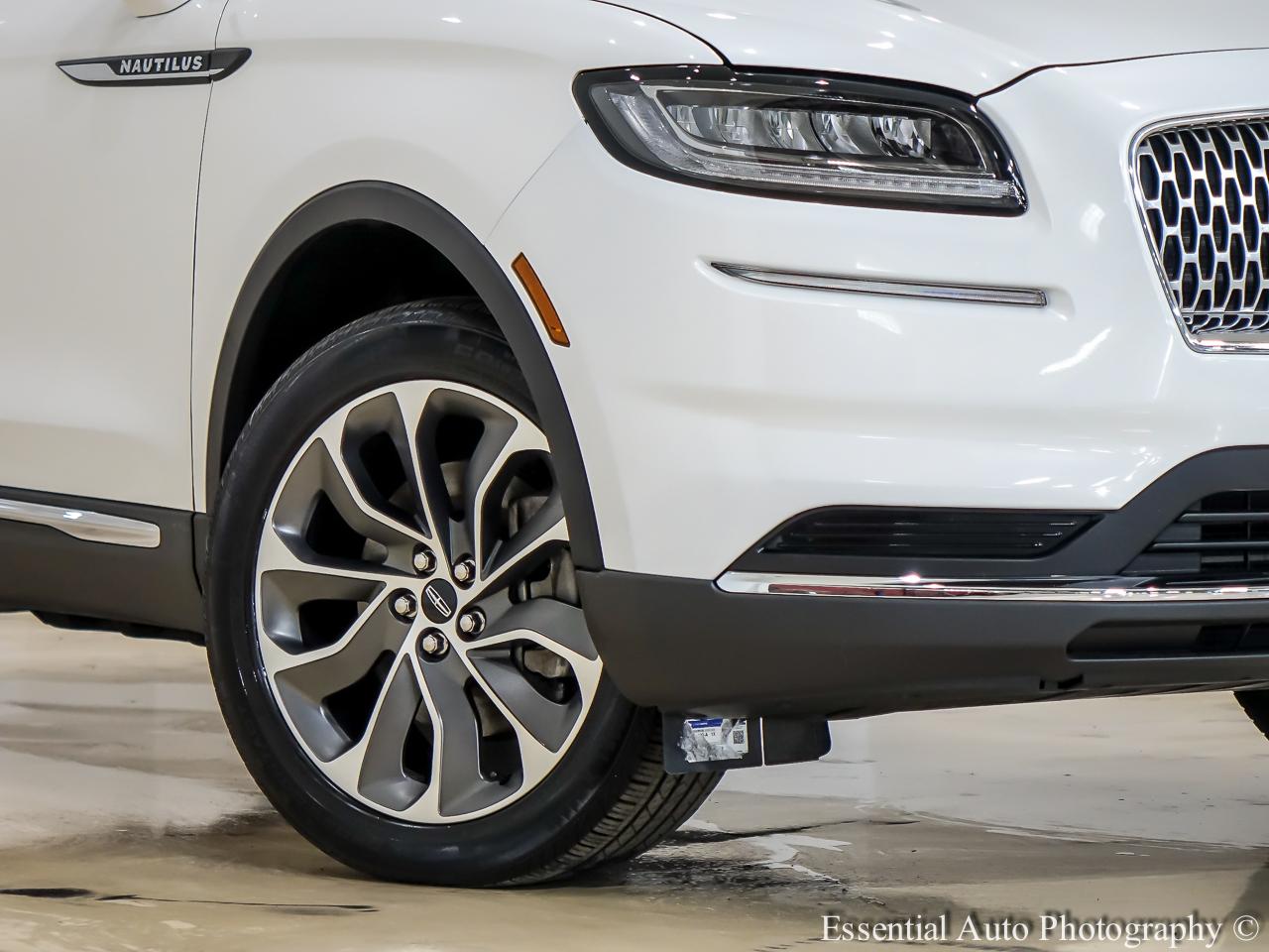 Lincoln Nautilus Reserve AWD 2022