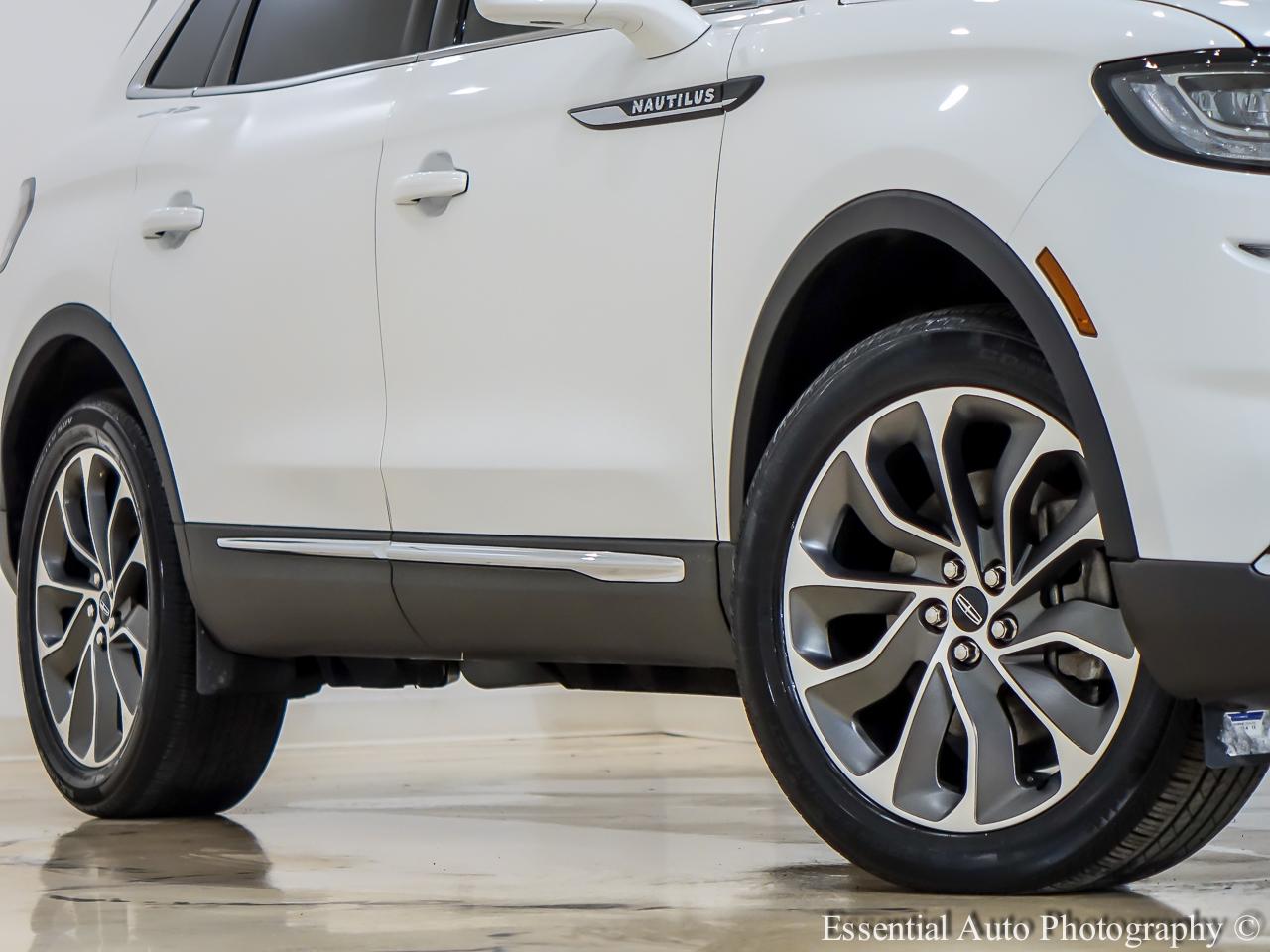 Lincoln Nautilus Reserve AWD 2022