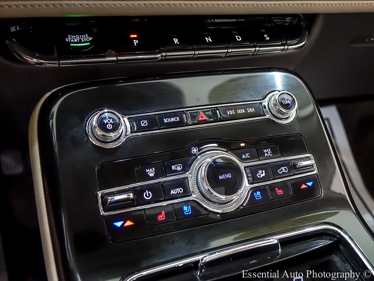 Lincoln Nautilus Reserve AWD 2022