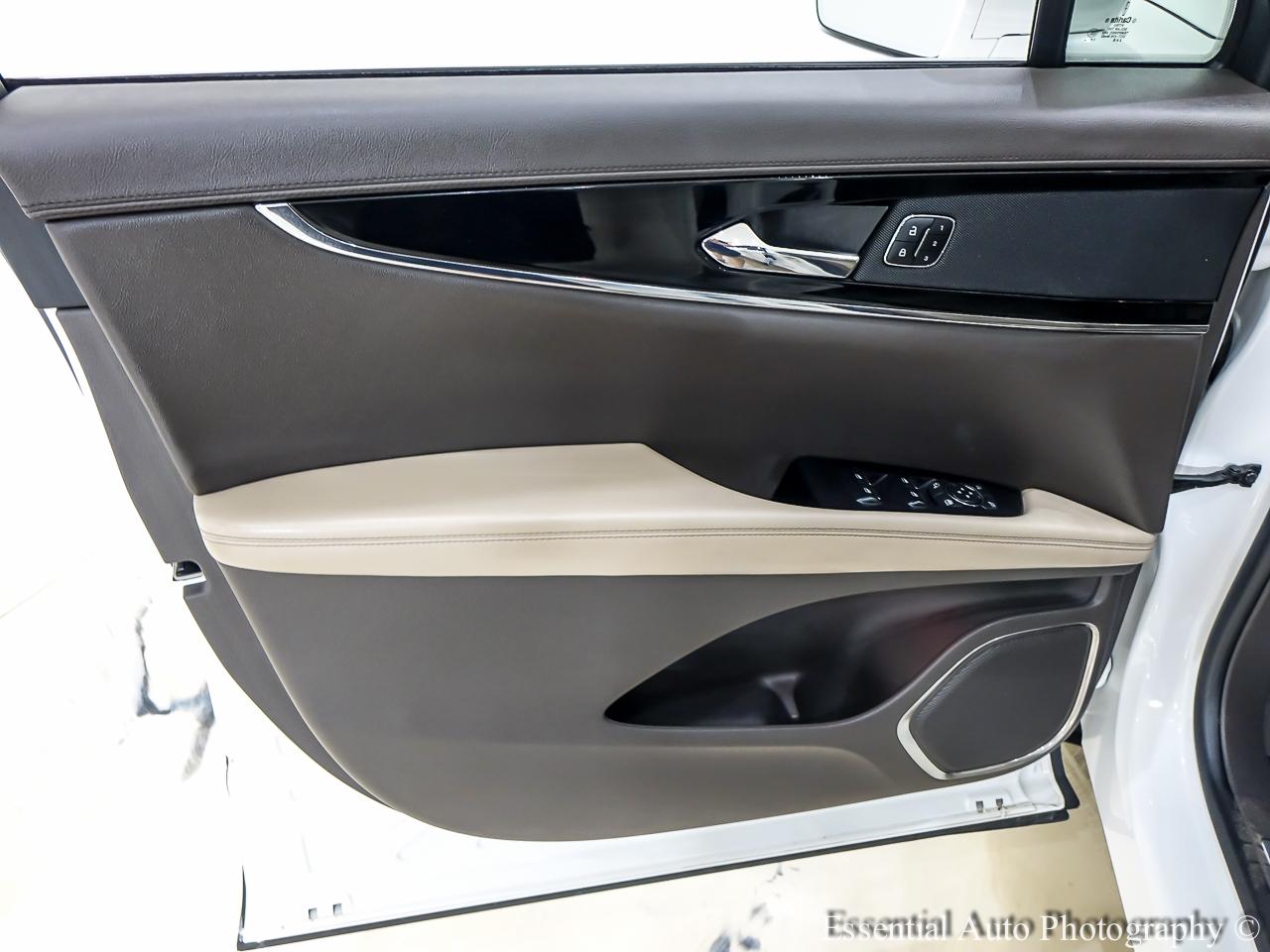 Lincoln Nautilus Reserve AWD 2022