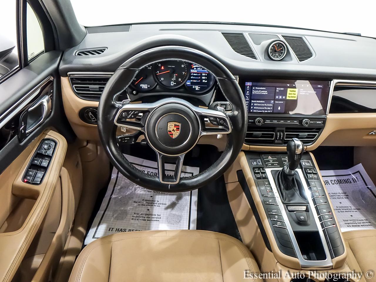 Porsche Macan Base 2020