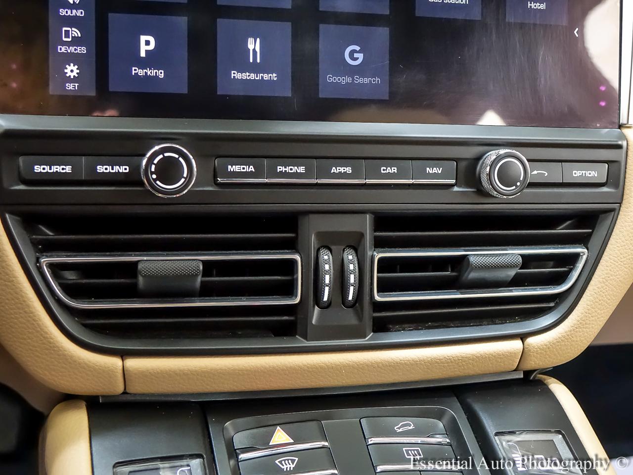 Porsche Macan Base 2020