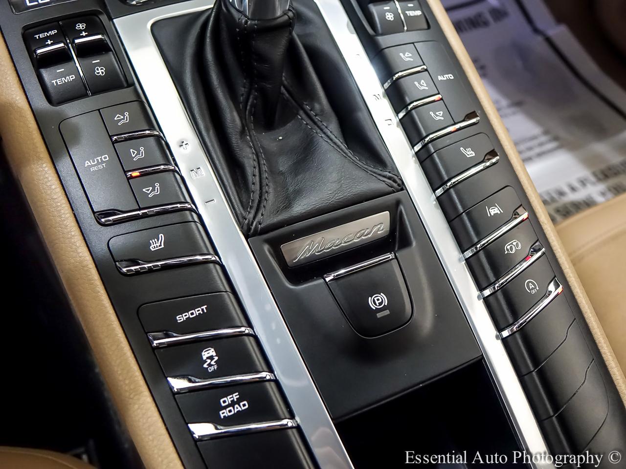 Porsche Macan Base 2020