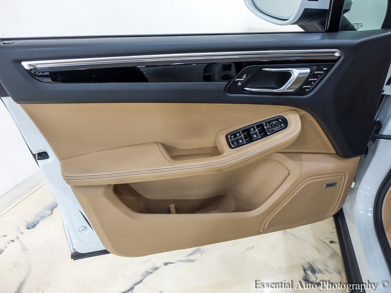 Porsche Macan Base 2020