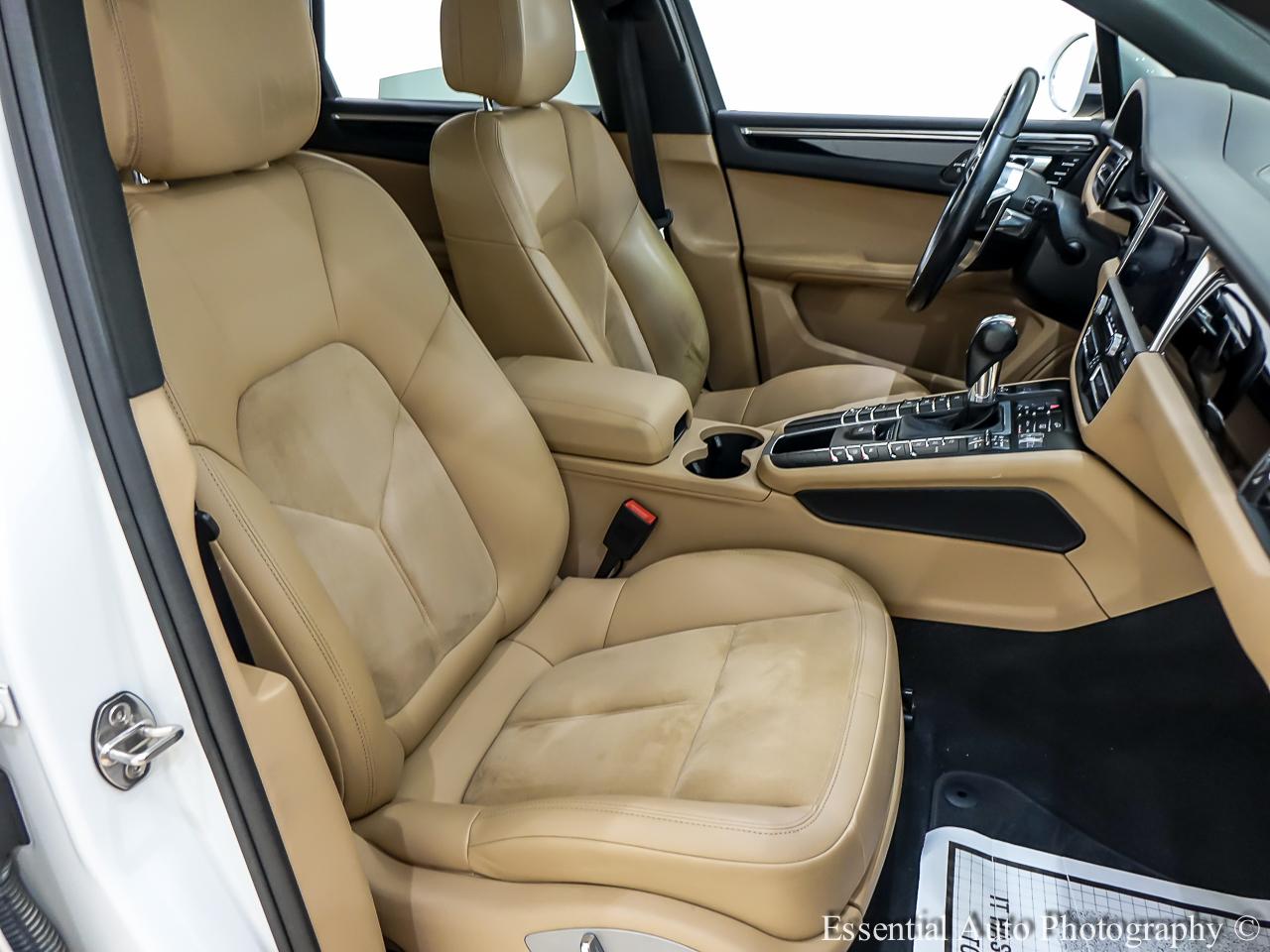Porsche Macan Base 2020