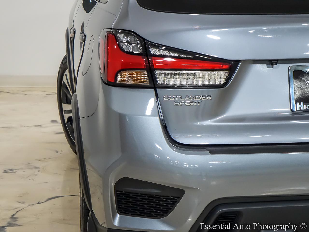 Mitsubishi Outlander Sport  2022