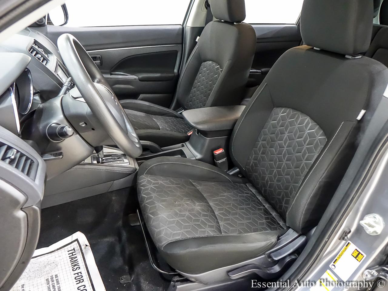 Mitsubishi Outlander Sport  2022