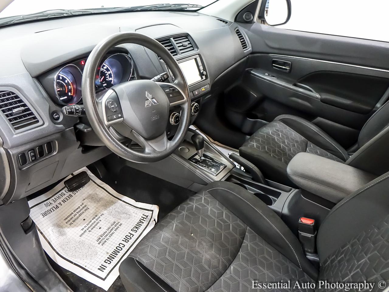 Mitsubishi Outlander Sport  2022