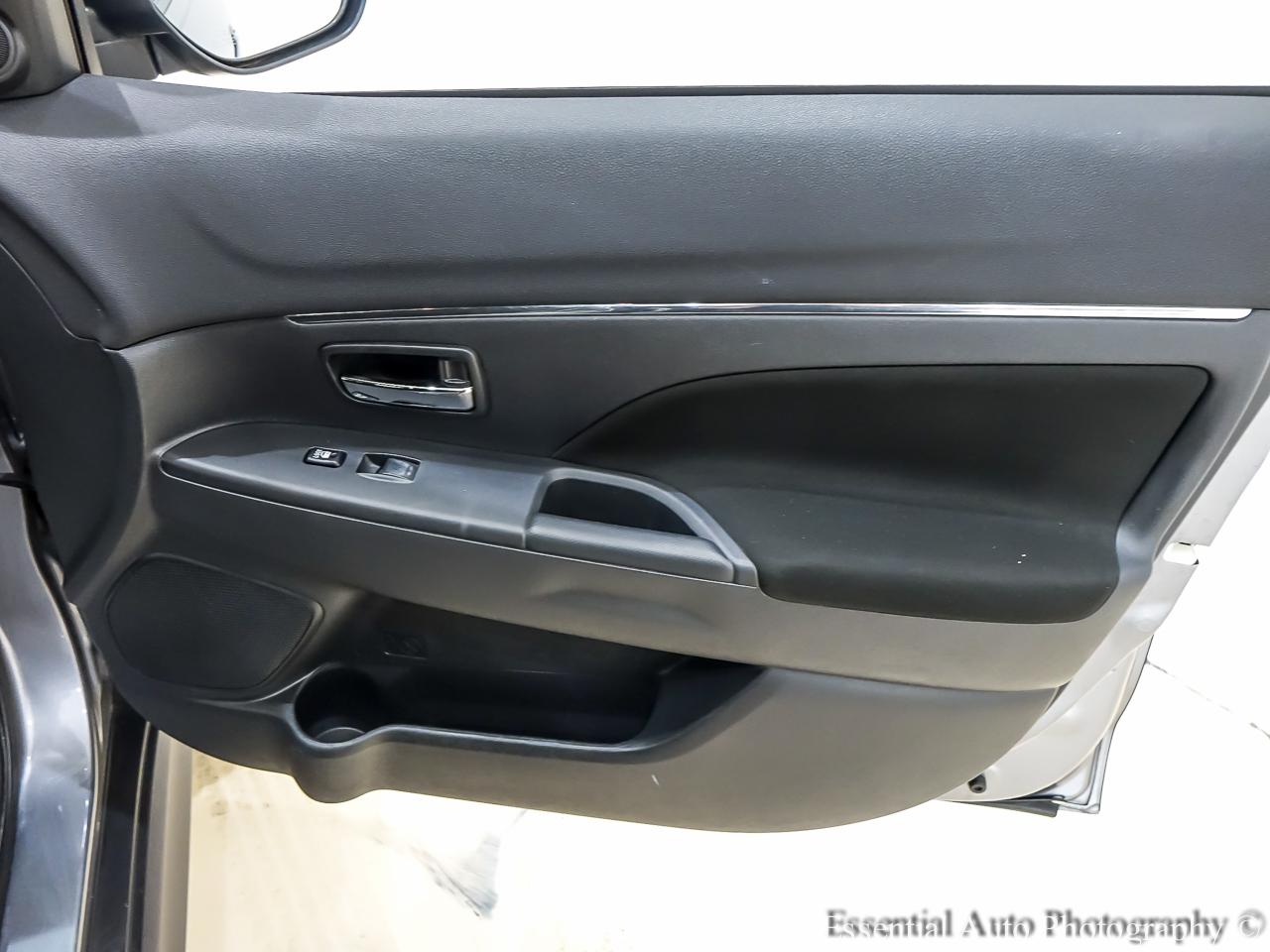 Mitsubishi Outlander Sport  2022