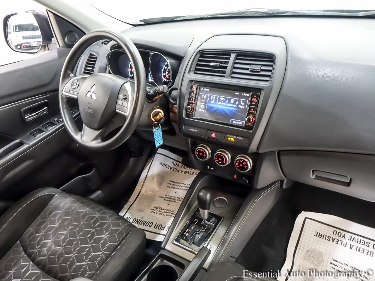 Mitsubishi Outlander Sport  2022