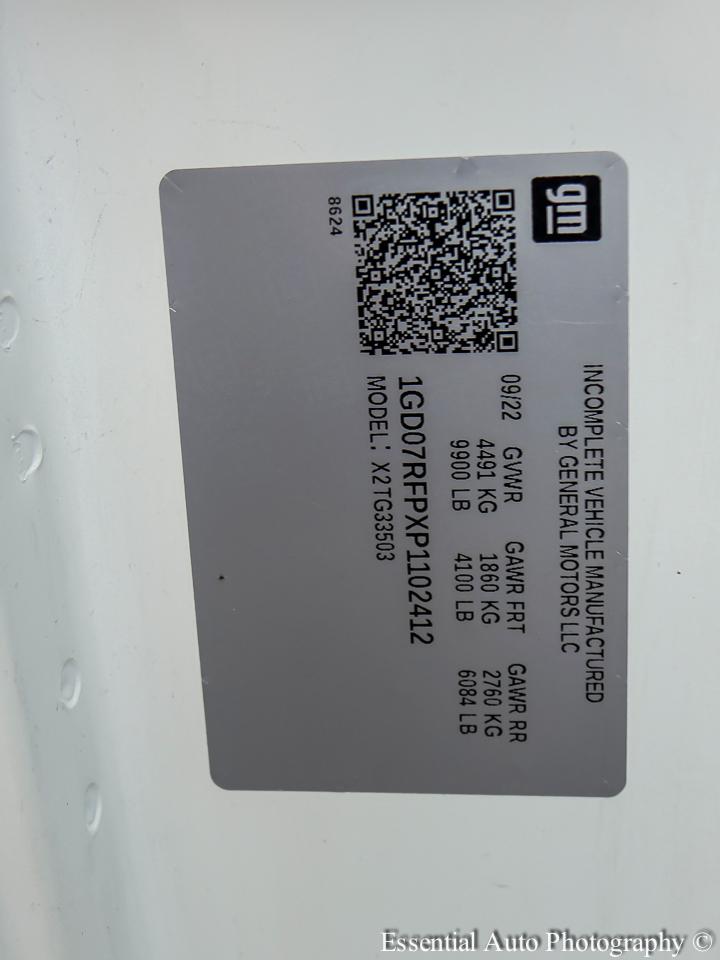GMC Savana G3500 139 in. 2023