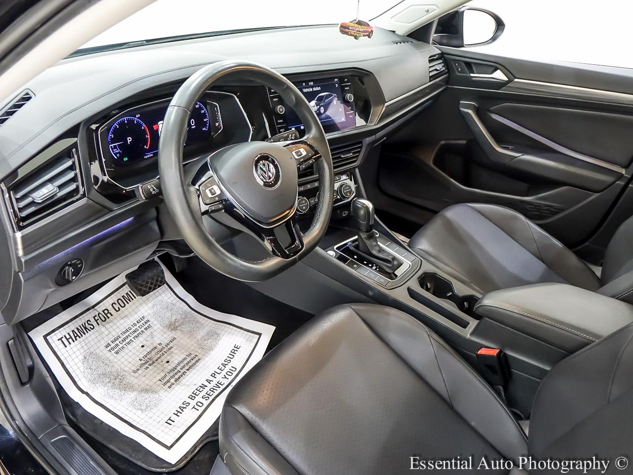 Volkswagen Jetta 1.4T SEL 8A 2020