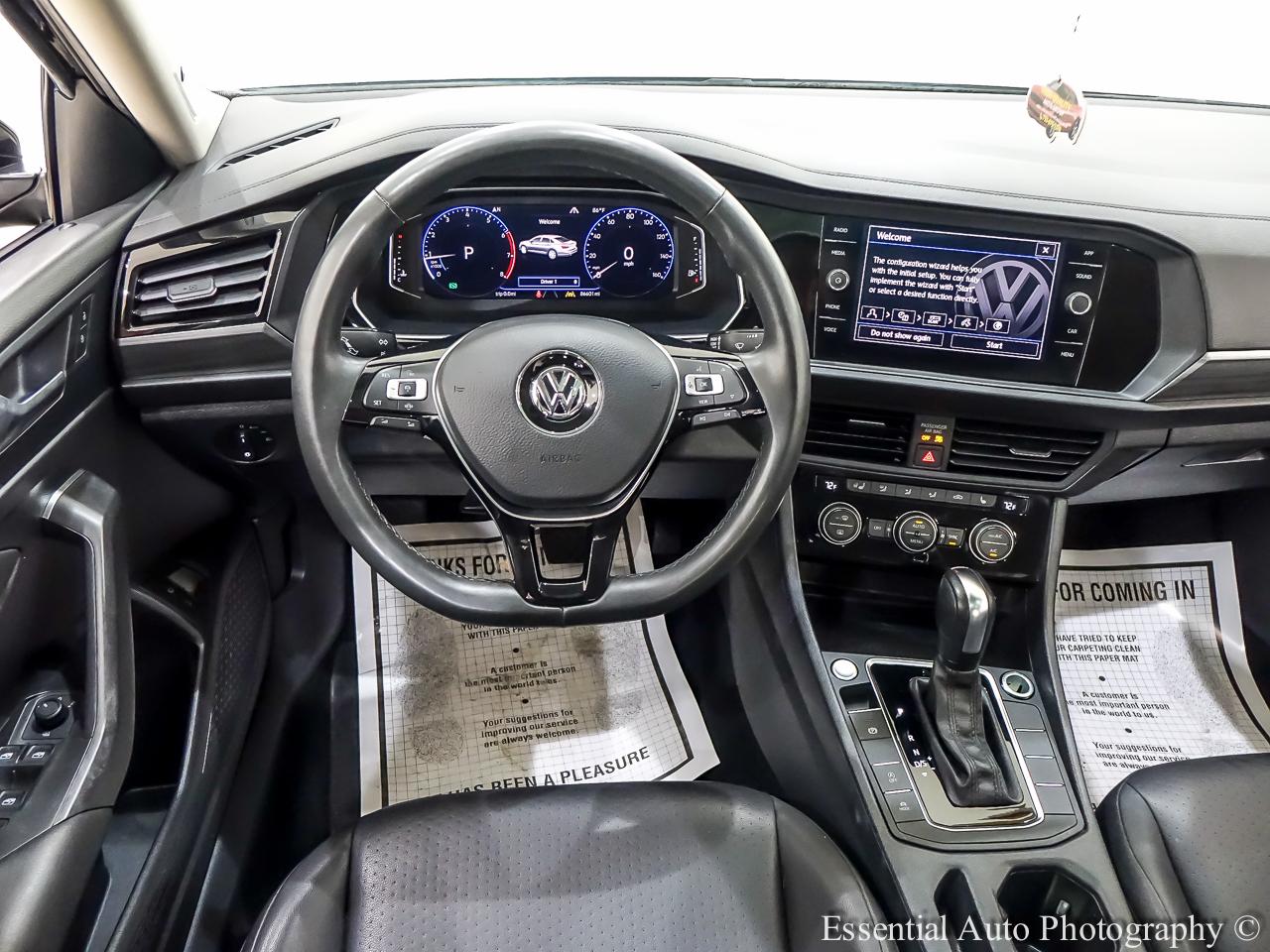 Volkswagen Jetta 1.4T SEL 8A 2020