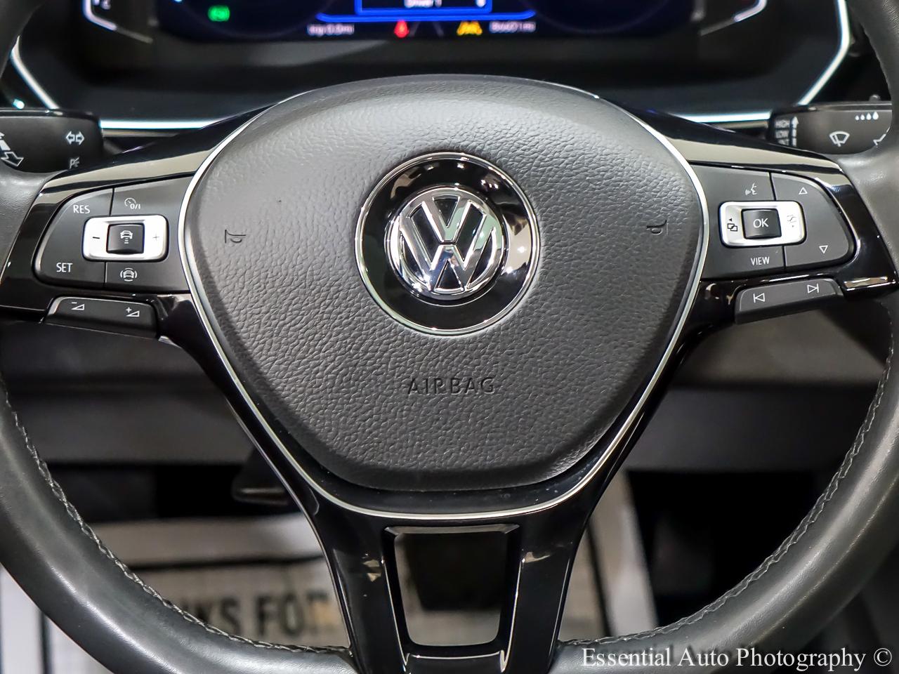 Volkswagen Jetta 1.4T SEL 8A 2020