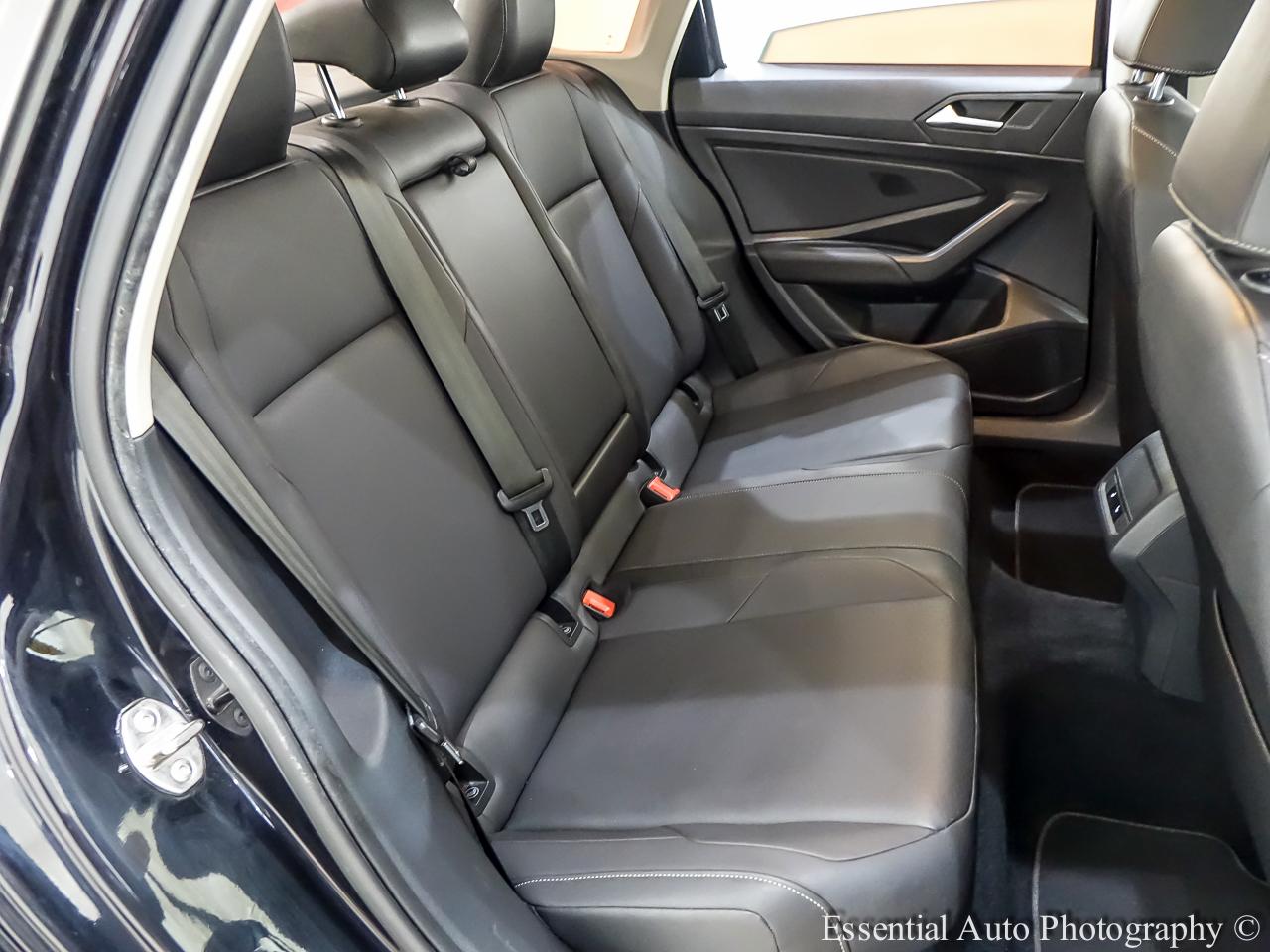 Volkswagen Jetta 1.4T SEL 8A 2020