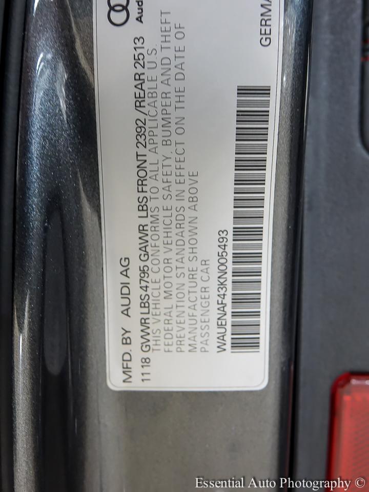 Audi A4  2019