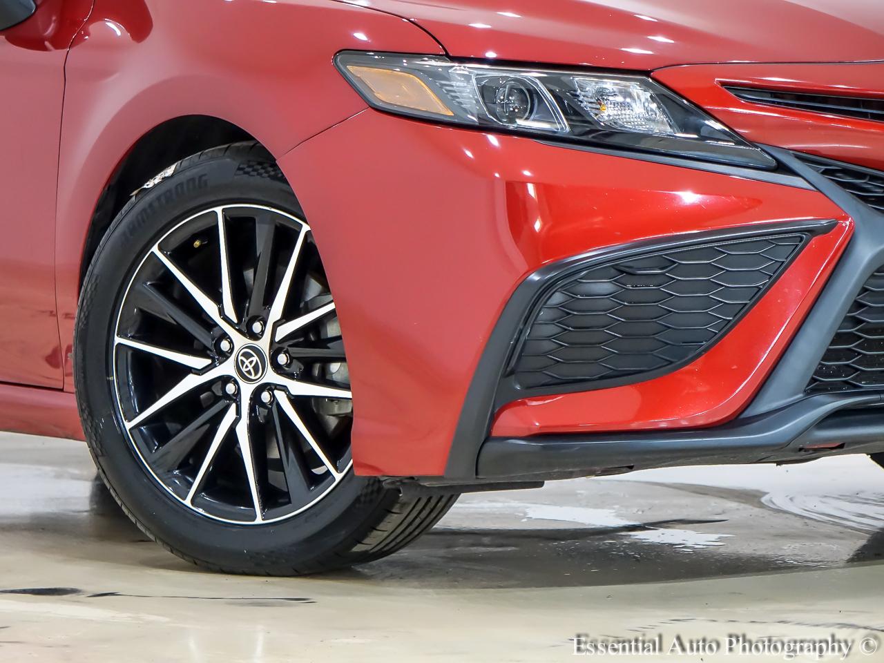 Toyota Camry SE 2024