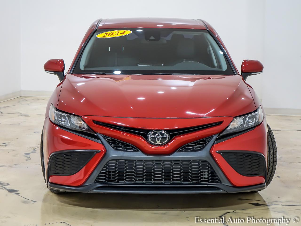 Toyota Camry SE 2024