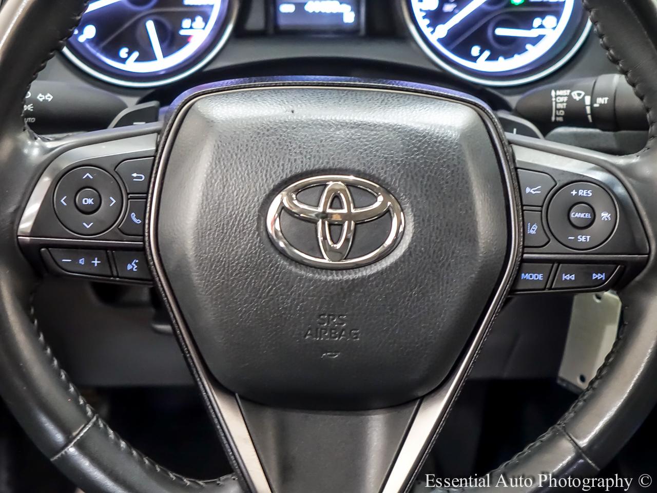 Toyota Camry SE 2024
