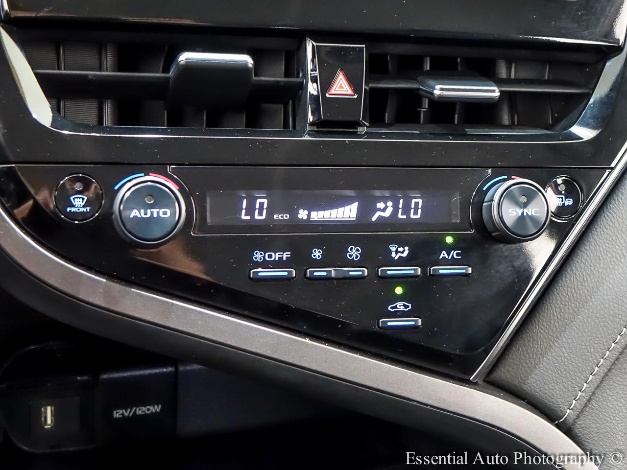 Toyota Camry SE 2024