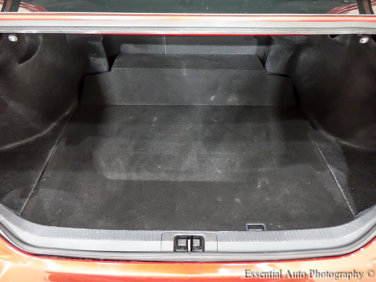 Toyota Camry SE 2024