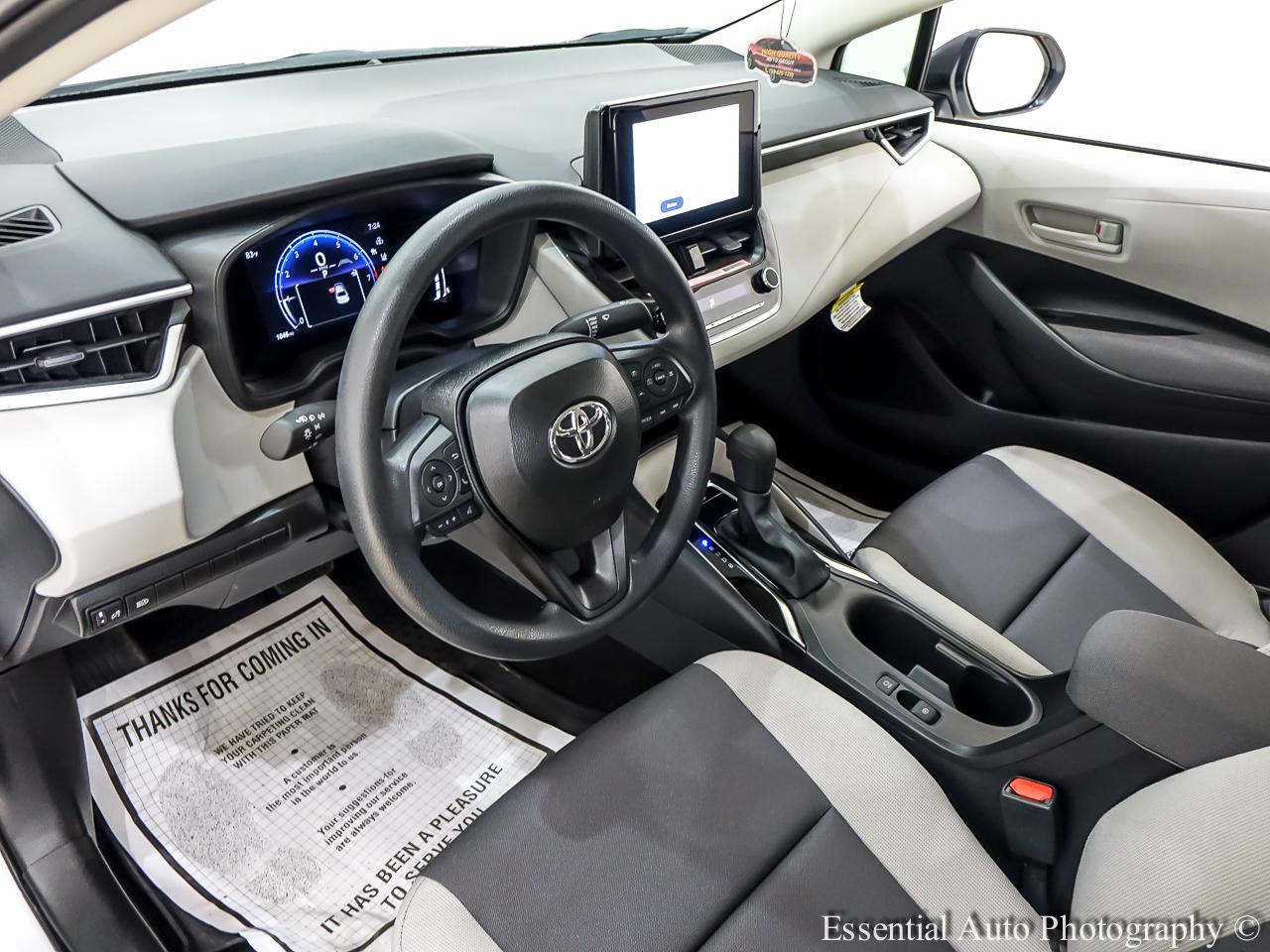 Toyota Corolla LE 2026