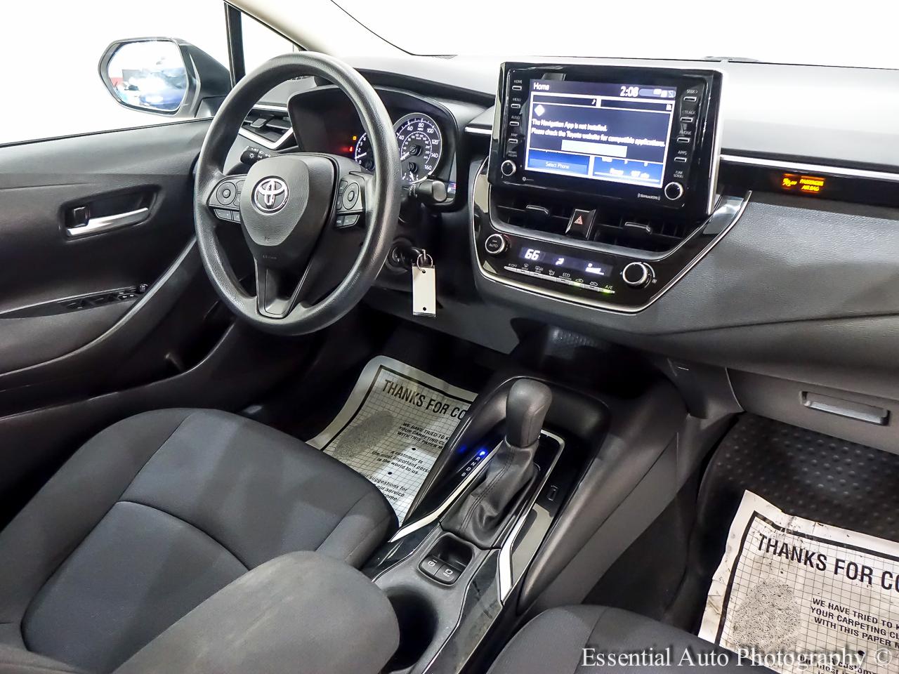 Toyota Corolla LE 2021
