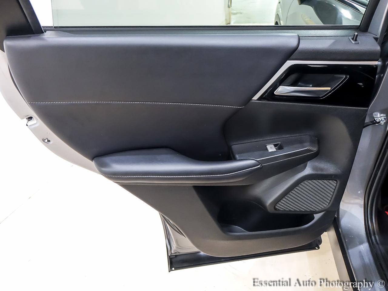 Mitsubishi Outlander SE 4WD 2023