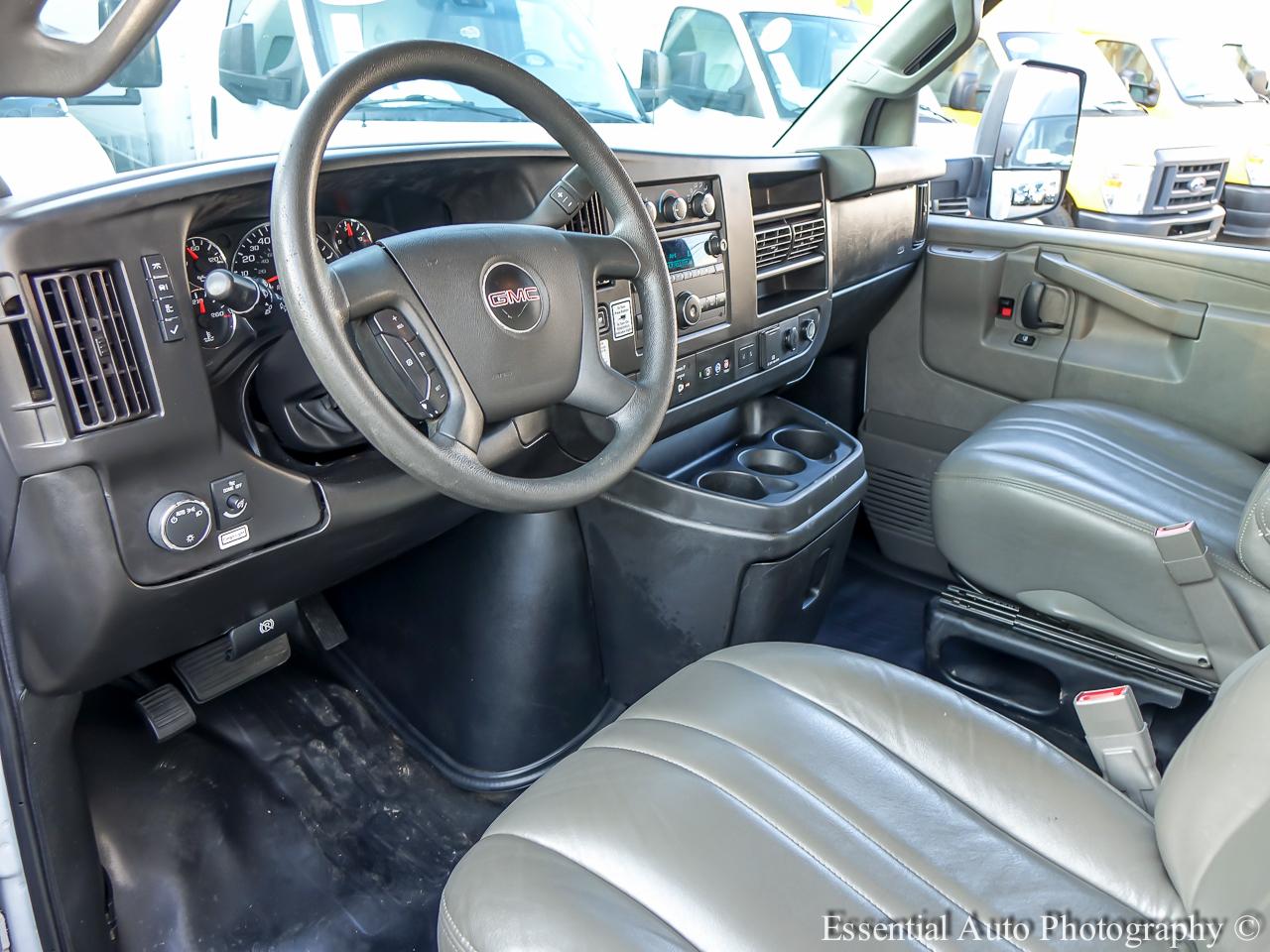GMC Savana G3500 177 in. 2021