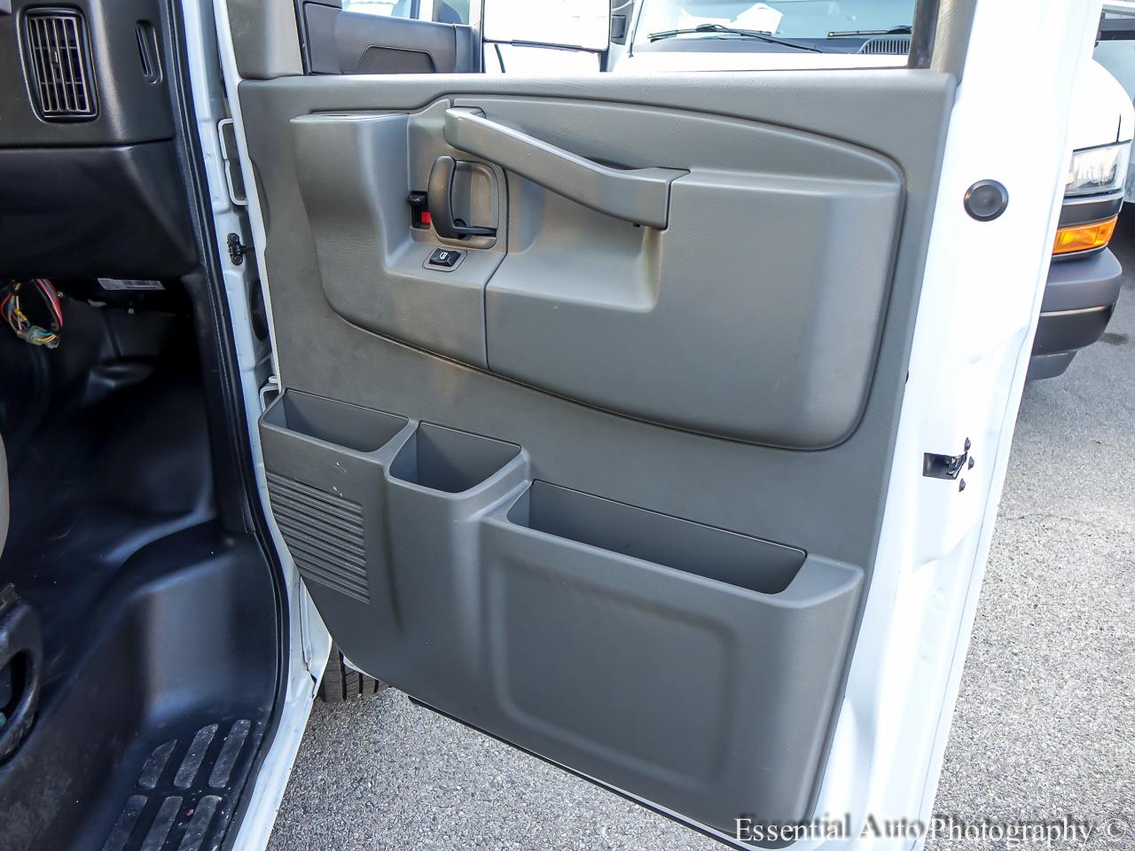 GMC Savana G3500 177 in. 2021