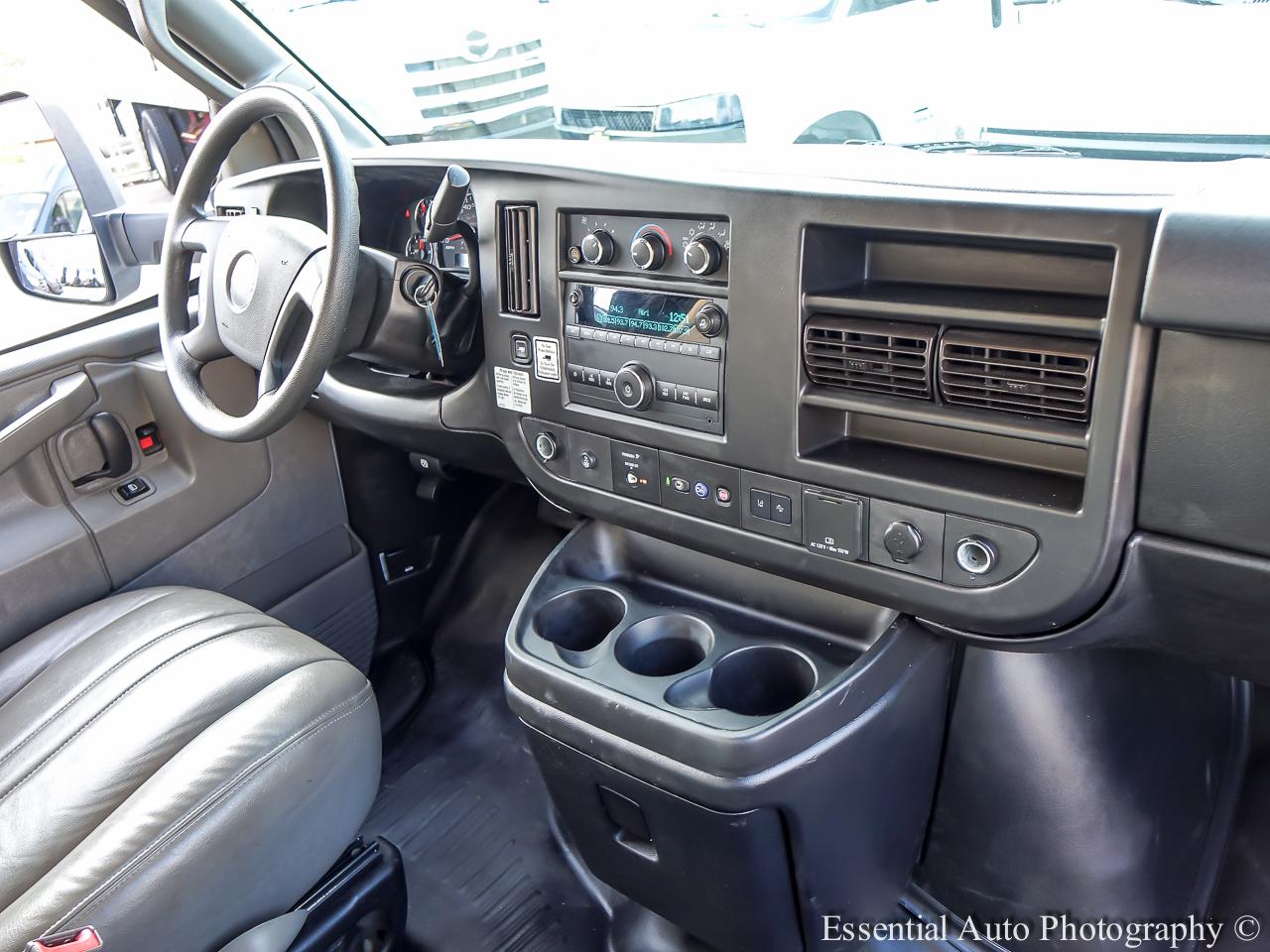 GMC Savana G3500 177 in. 2021