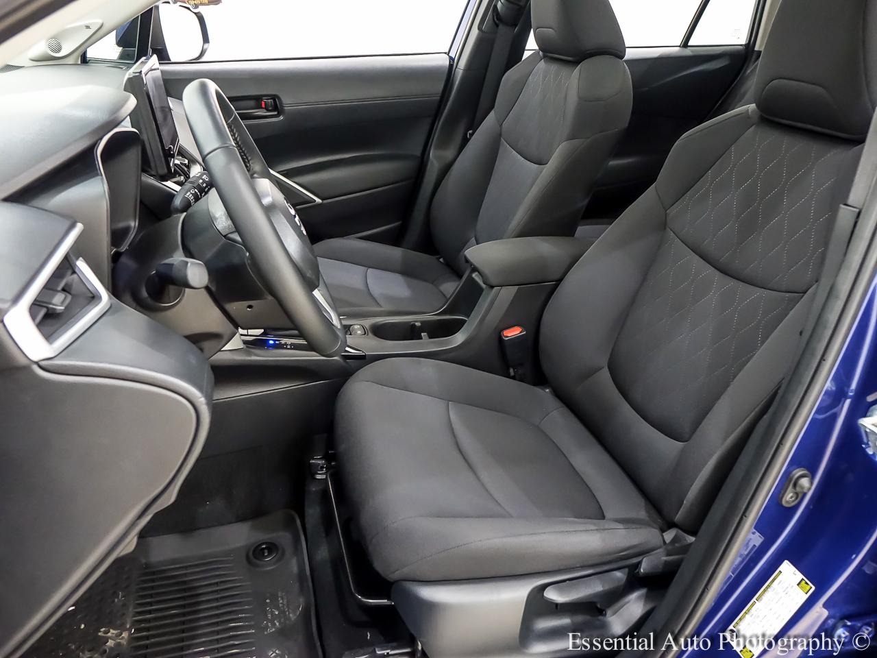 Toyota Corolla Cross LE 2024