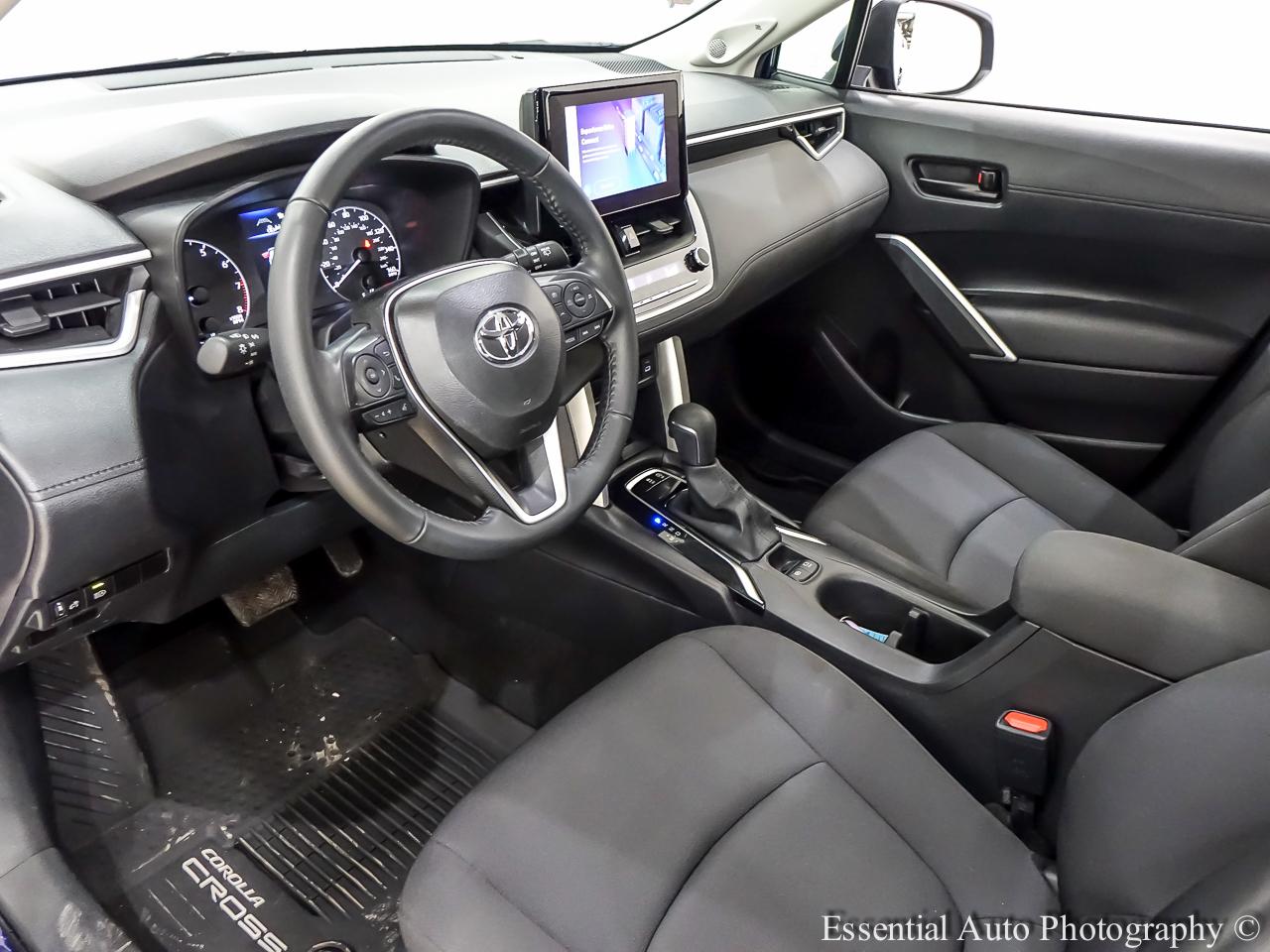 Toyota Corolla Cross LE 2024