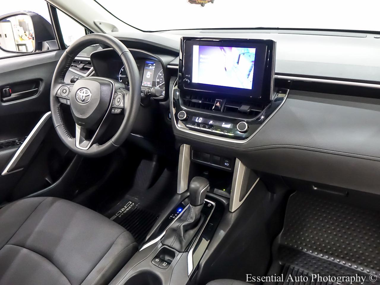 Toyota Corolla Cross LE 2024