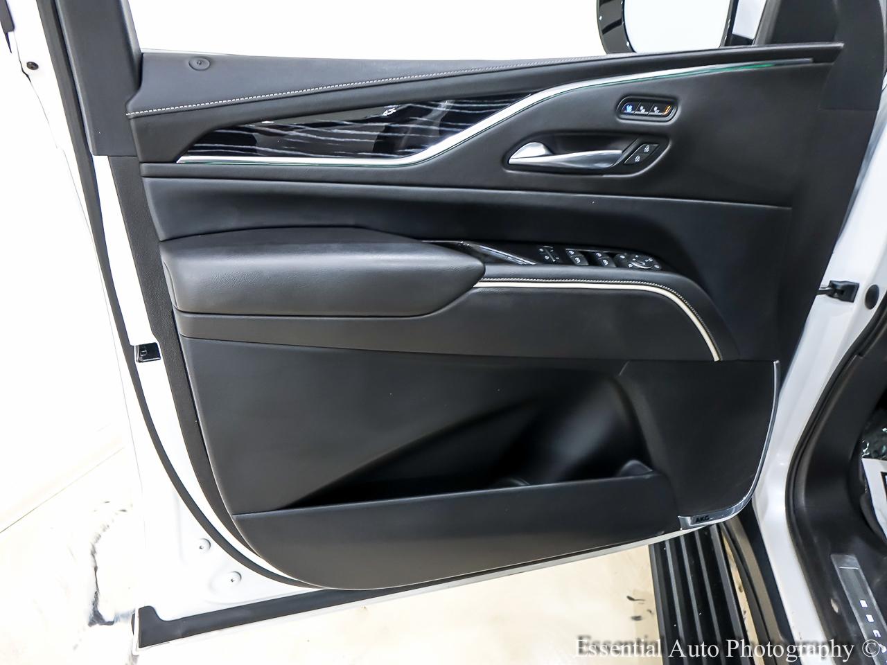 Cadillac Escalade ESV Sport AWD 2021