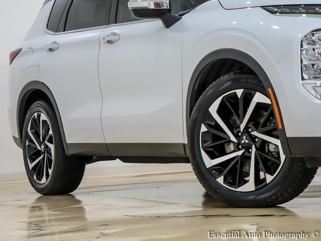 Mitsubishi Outlander SE 2WD 2023