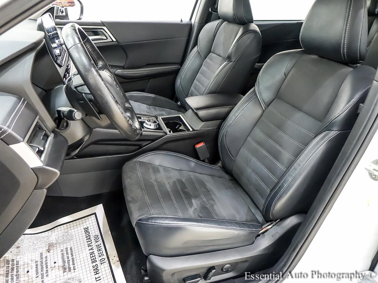 Mitsubishi Outlander SE 2WD 2023