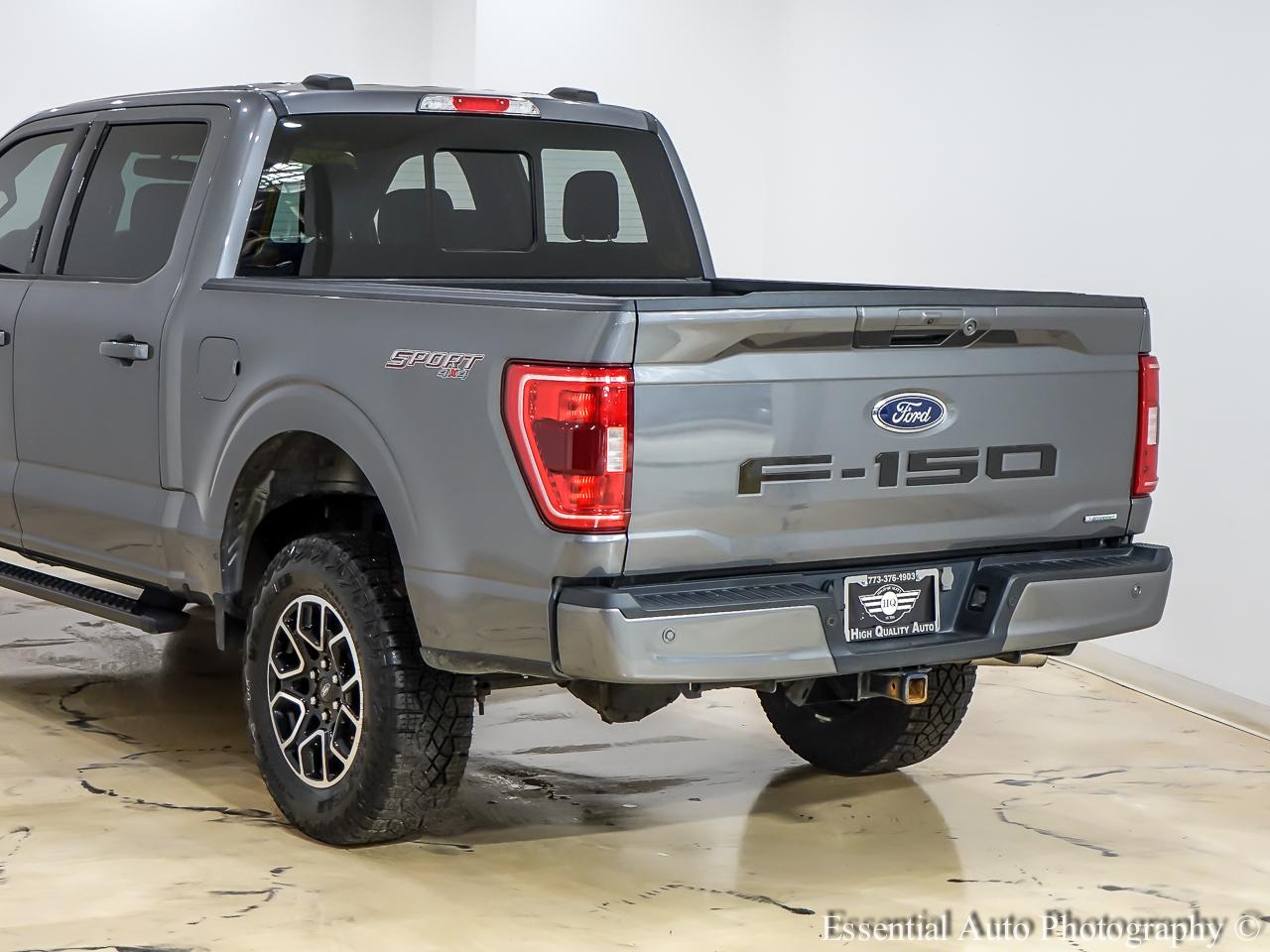 Ford F-150 XLT SuperCrew 4WD 2023