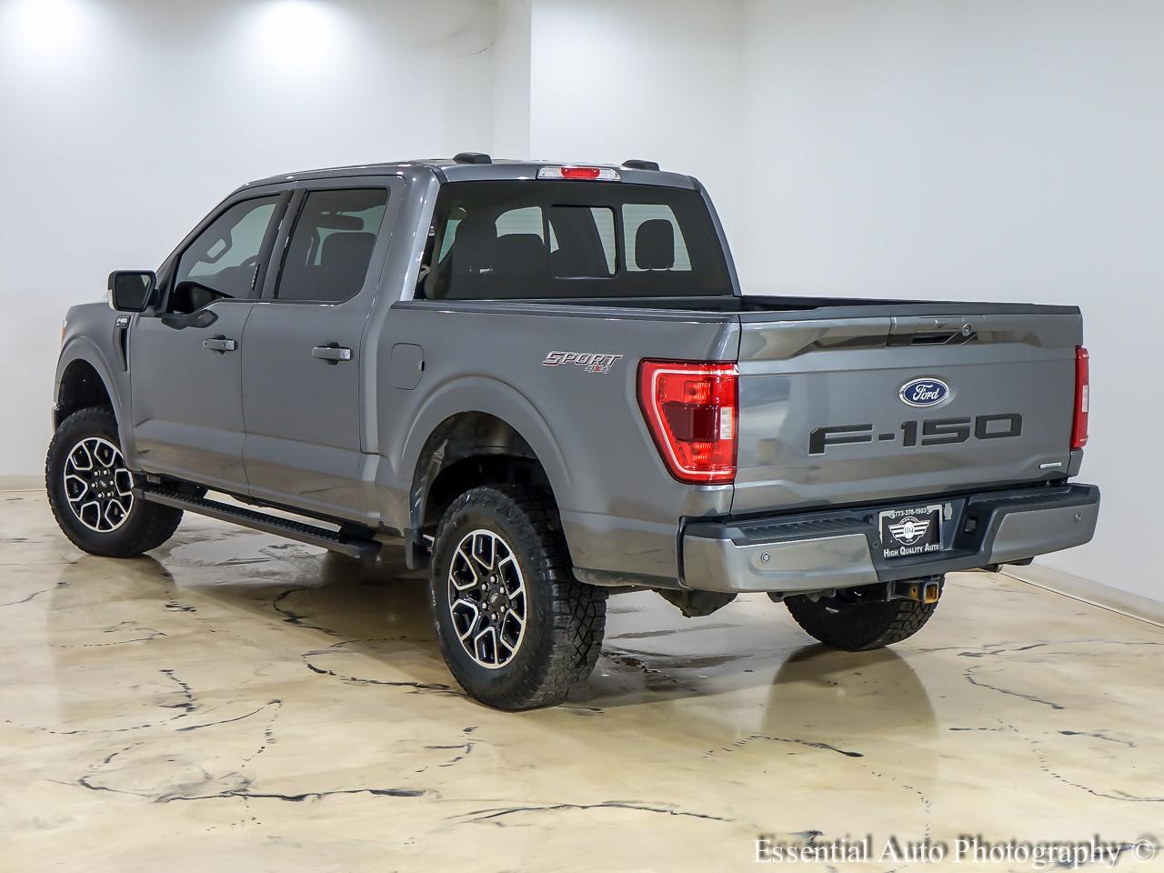 Ford F-150 XLT SuperCrew 4WD 2023