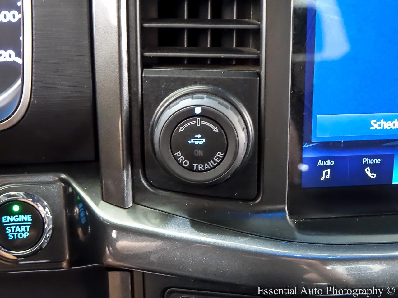 Ford F-150 XLT SuperCrew 4WD 2023